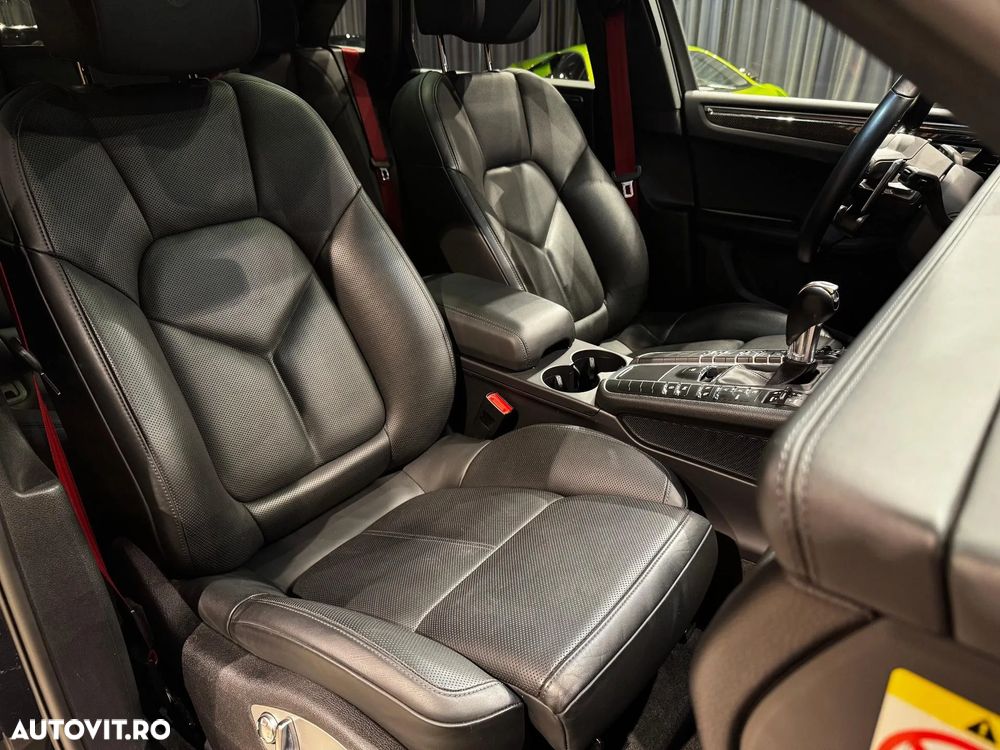 Porsche Macan Standard - 21
