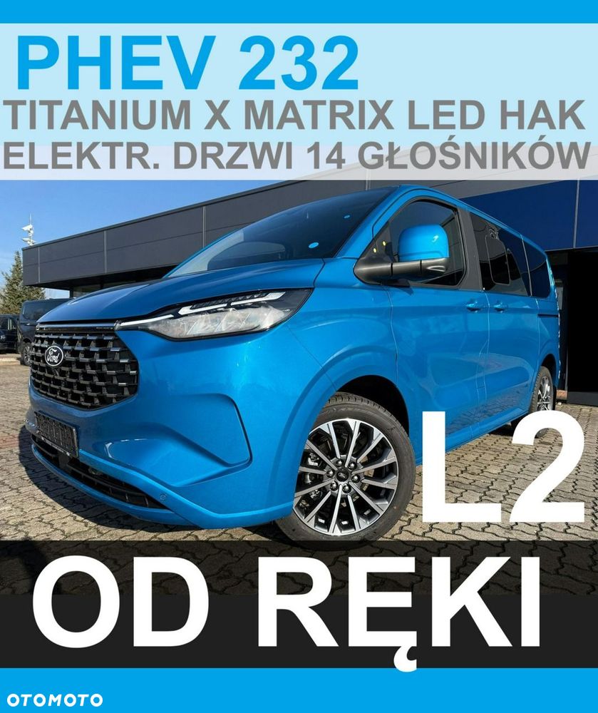 Ford Tourneo Custom - 1