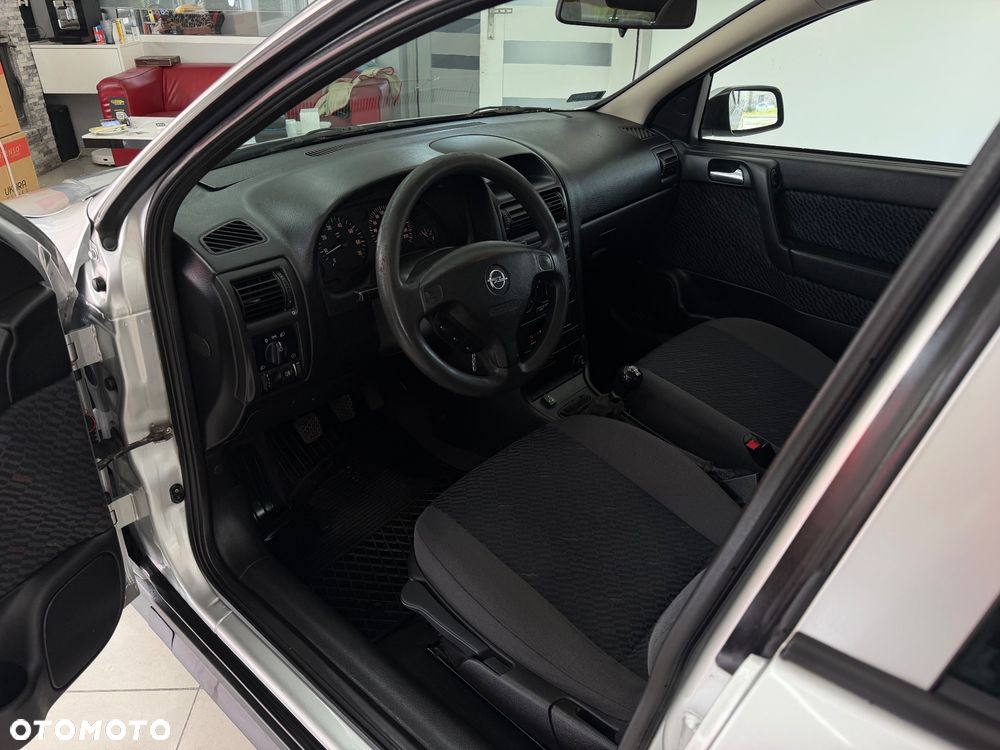 Opel Astra - 30