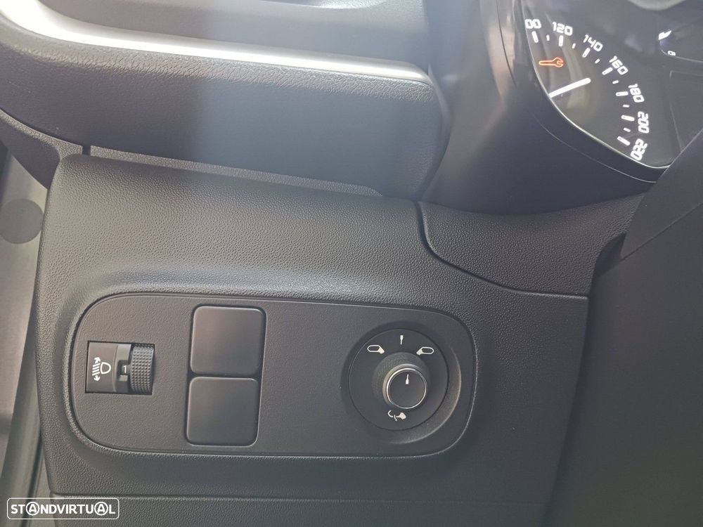 Citroën C3 1.2 PureTech Plus - 22