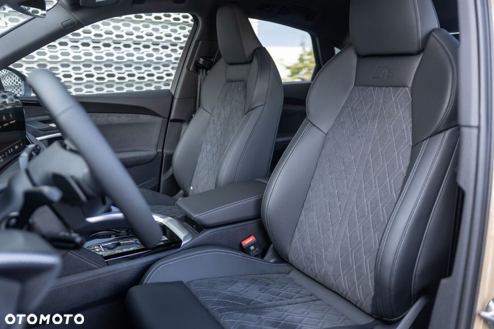Audi Q5 Sportback - 11