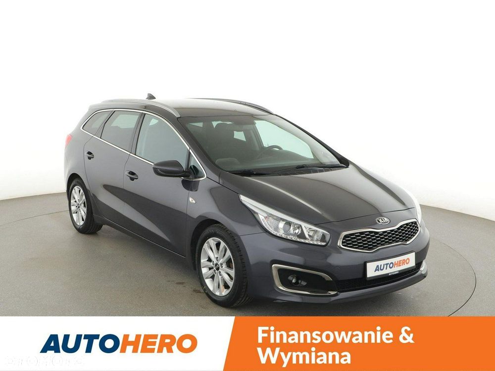 Kia Ceed 1.6 GDI ISG Dream-Team Edition - 10