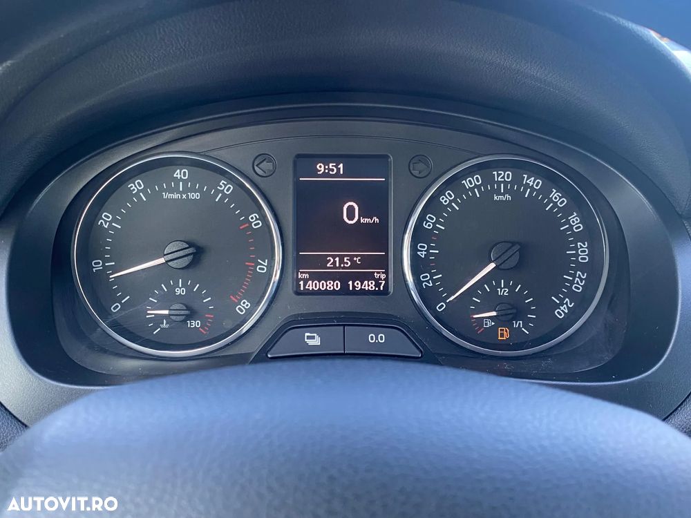 Skoda RAPID - 7