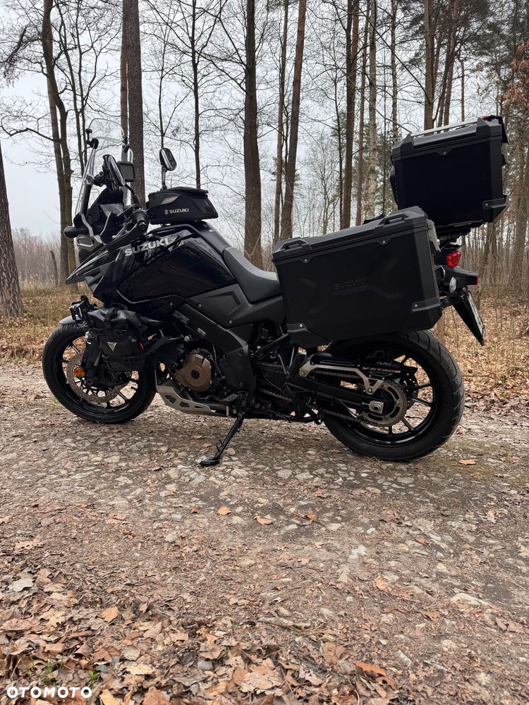 Suzuki V-STROM - 9