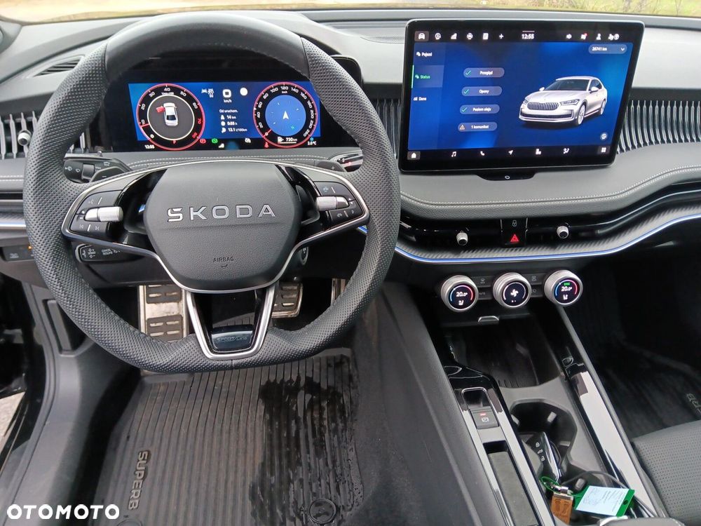 Skoda Superb 2.0 TSI DSG Sportline - 16