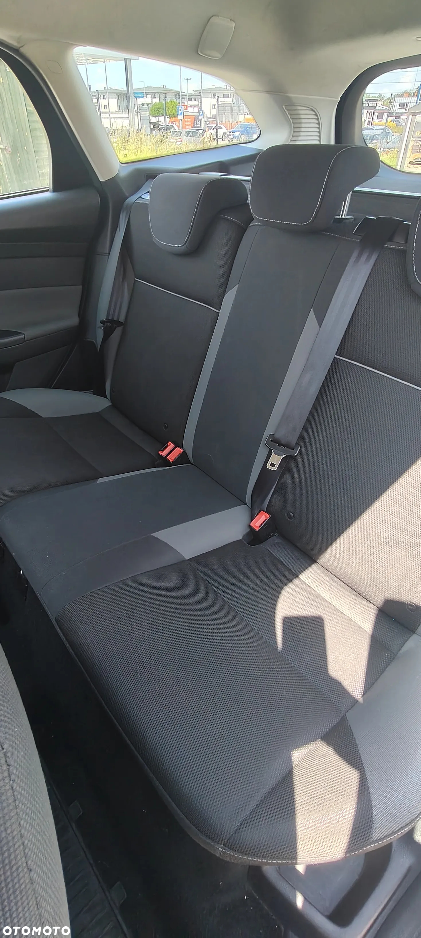 Ford Focus 1.6 TDCi Ambiente - 8