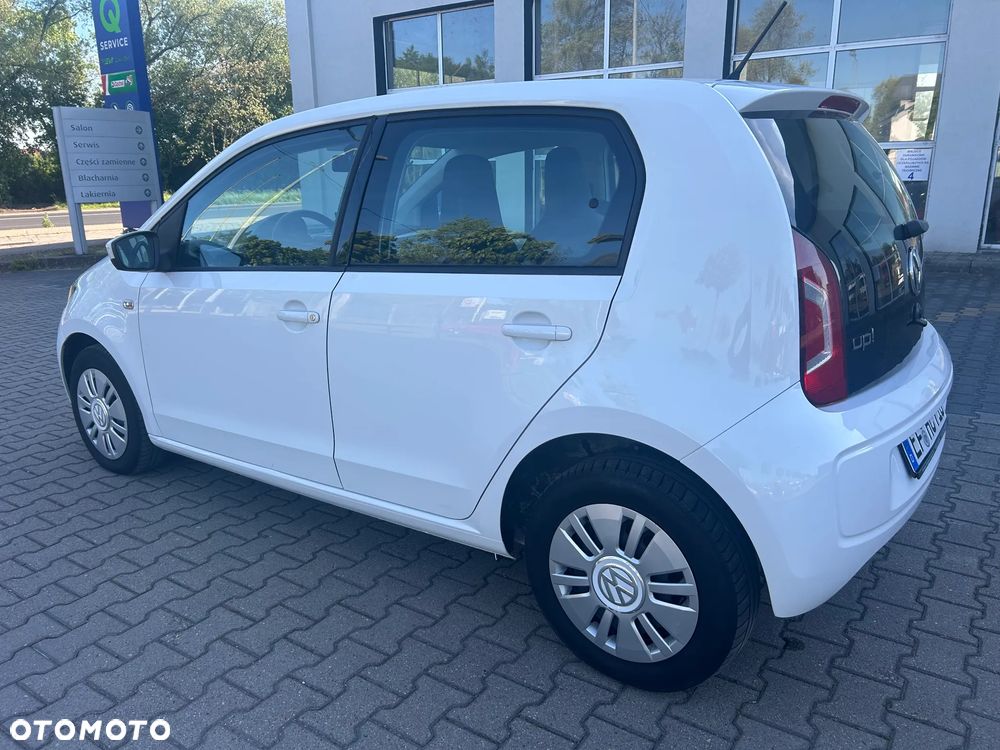 Volkswagen up! BlueMotion Technology move - 12