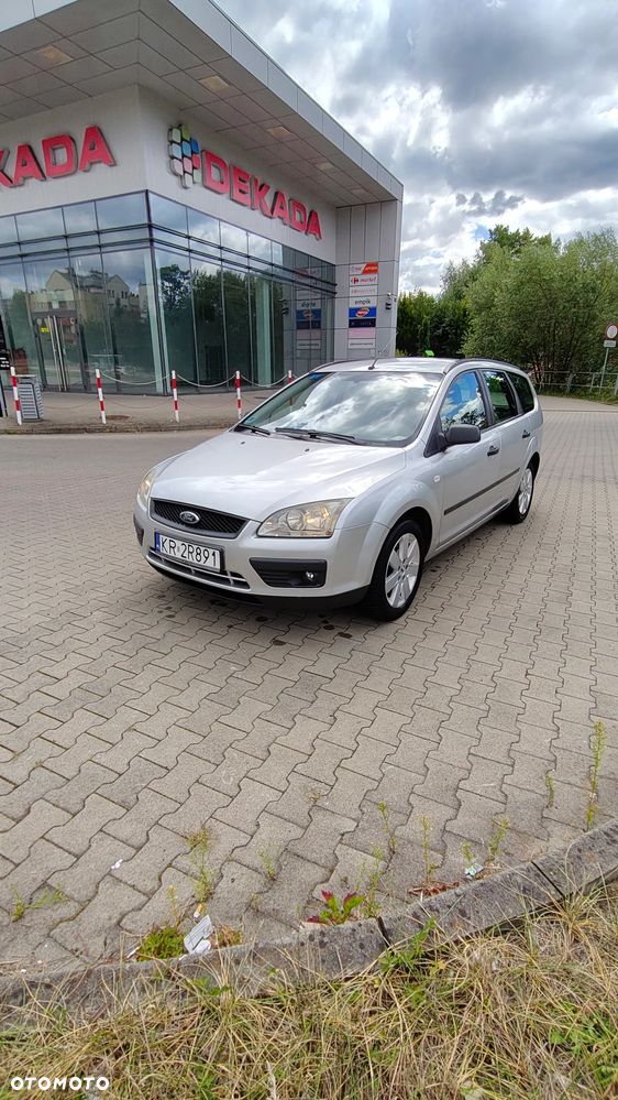 Ford Focus 1.6 16V Trend - 1