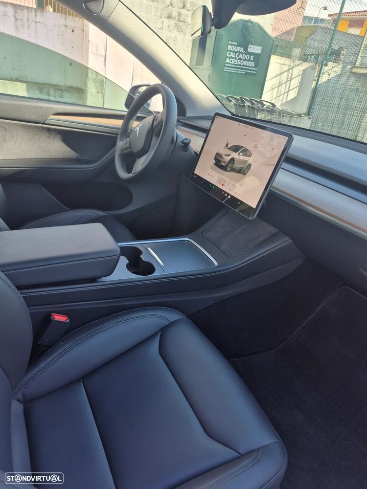 Tesla Model Y Long Range Tração Traseira - 2