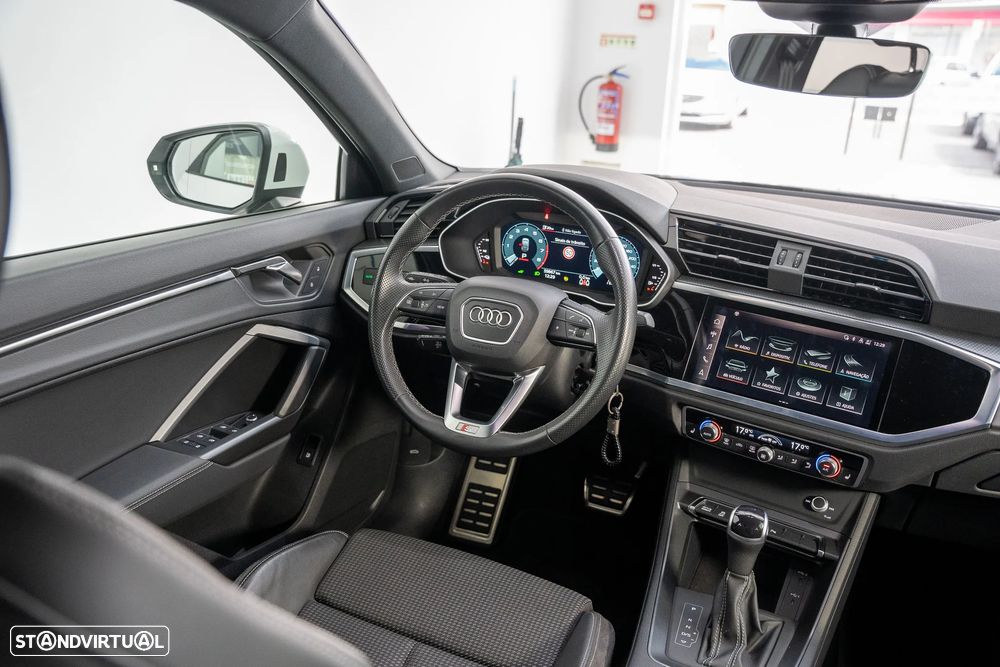 Audi Q3 45 TFSIe S line S tronic - 17