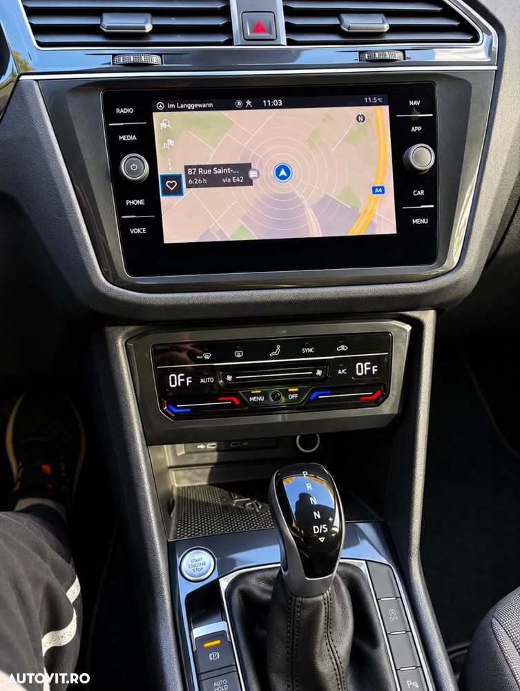 Volkswagen Tiguan - 9