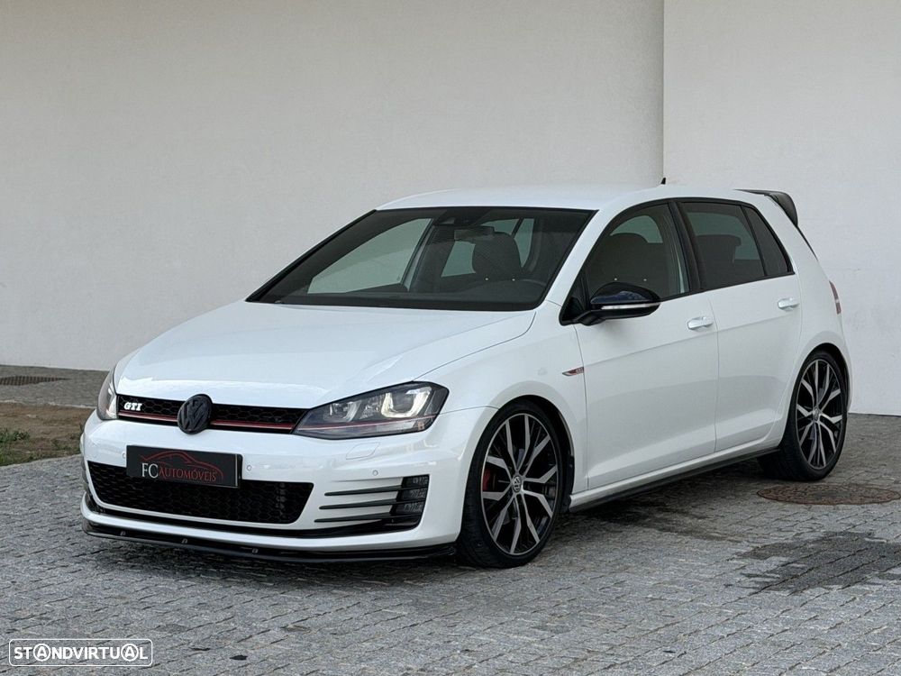 VW Golf 2.0 TSi GTi DSG - 9