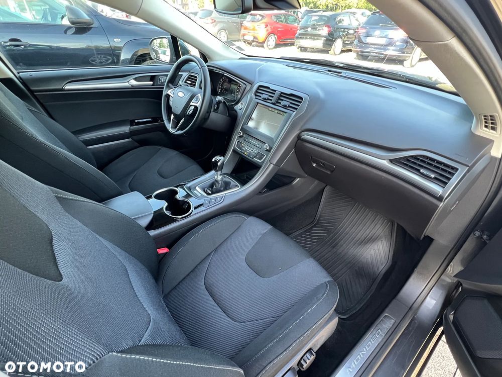 Ford Mondeo SW 2.0 TDCi S&S Trend - 19