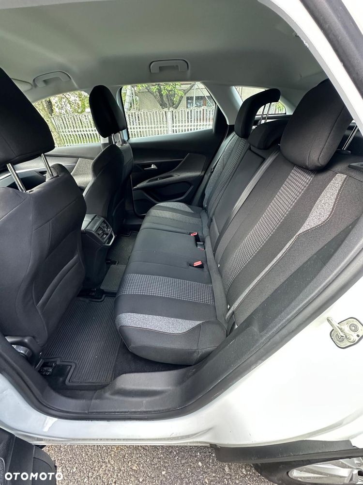 Peugeot 3008 - 13