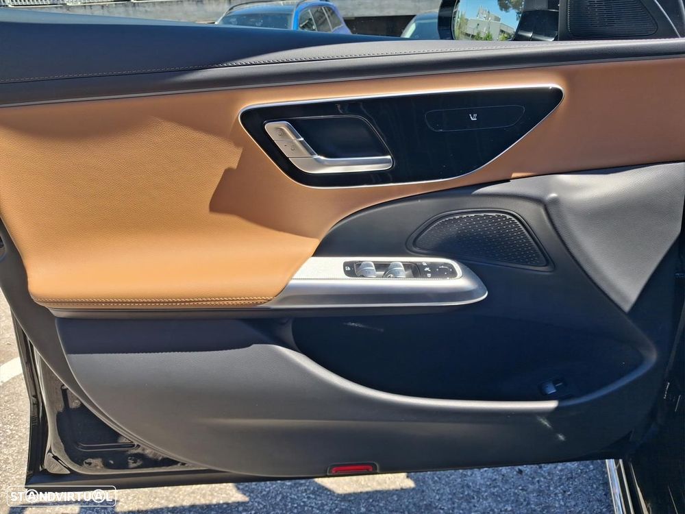 Mercedes-Benz E 300 e AMG Line - 8