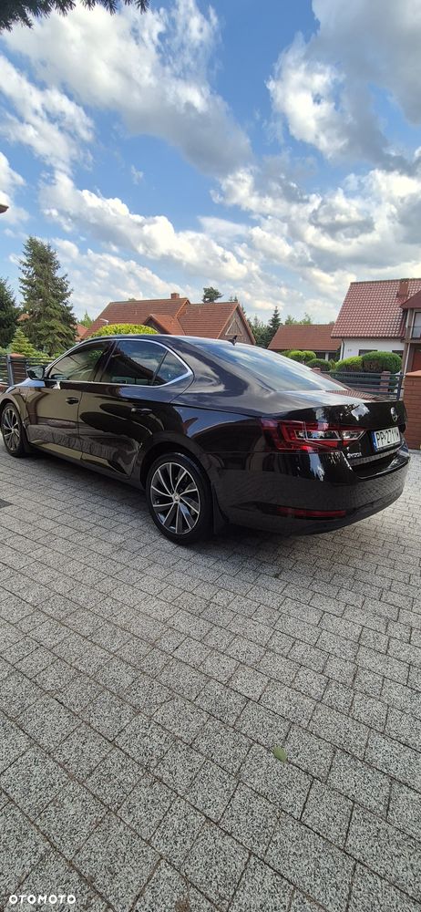 Skoda Superb 2.0 TDI L&K DSG - 1