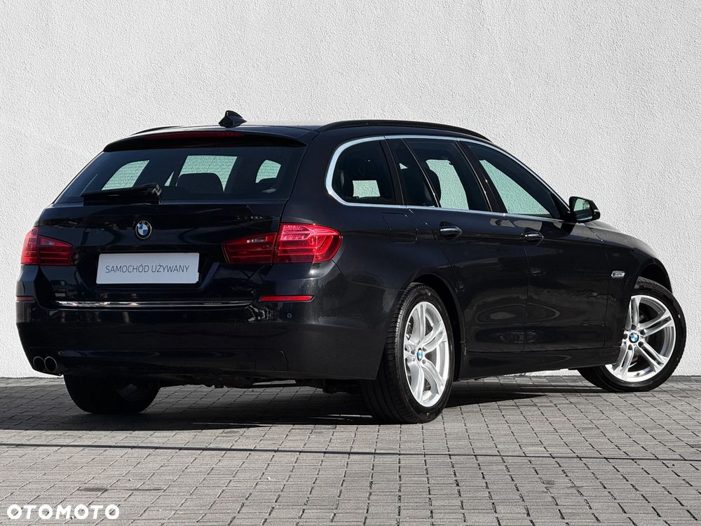 BMW Seria 5 520d xDrive Luxury Line - 2