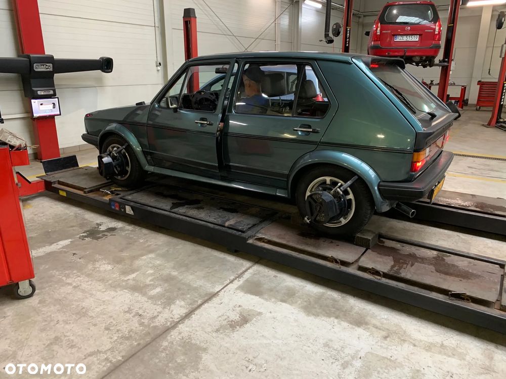 Volkswagen Golf 1.8 GTI - 30
