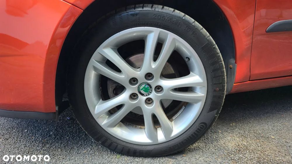 Skoda Fabia 1.4 16V Elegance Plus - 34