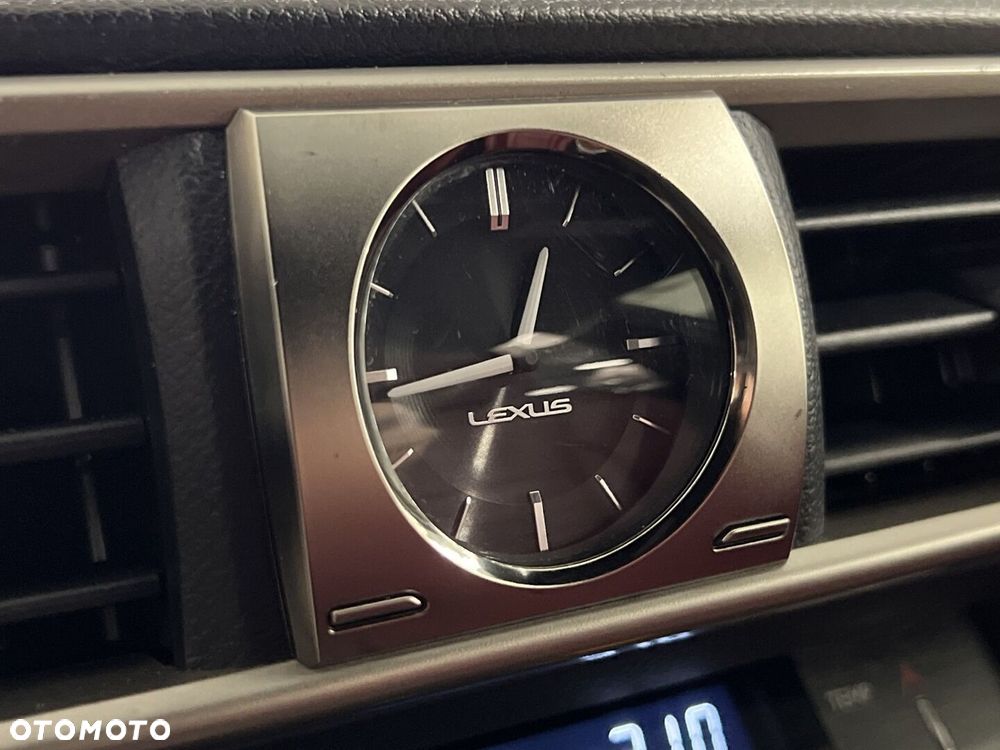 Lexus IS 200t F Sport - 39