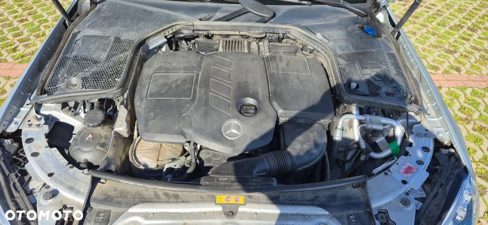 Mercedes-Benz Klasa C 220 d 9G-TRONIC - 28