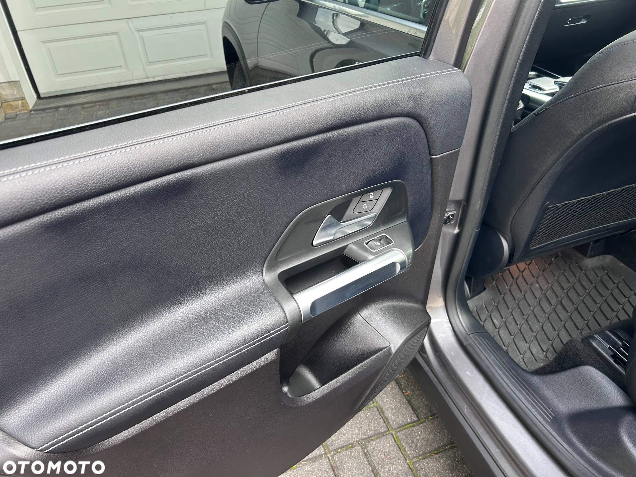 Mercedes-Benz GLB 250 4-Matic 8G-DCT - 19