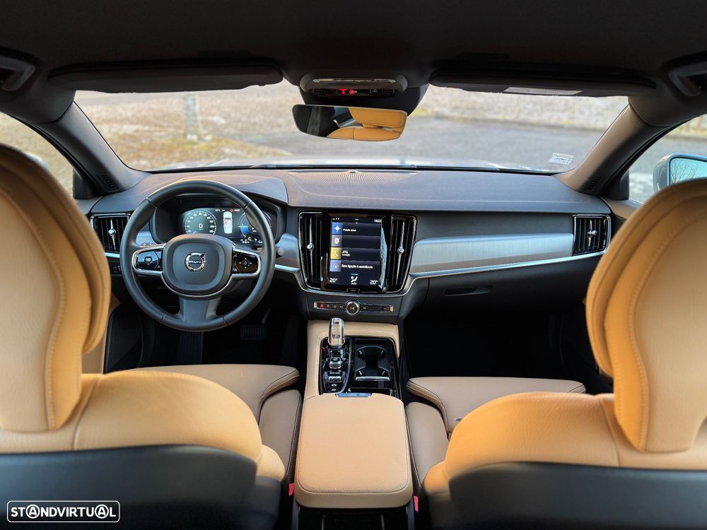 Volvo S90 2.0 T8 Momentum Plus AWD Geartronic - 14