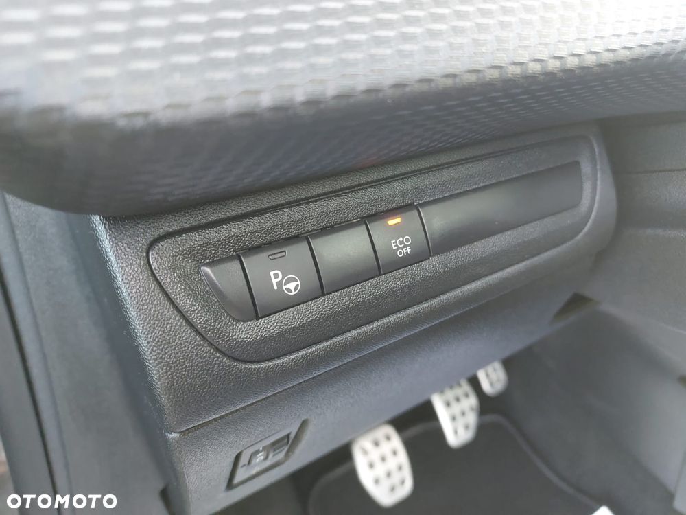 Peugeot 2008 PureTech 110 Stop&Start Allure - 16