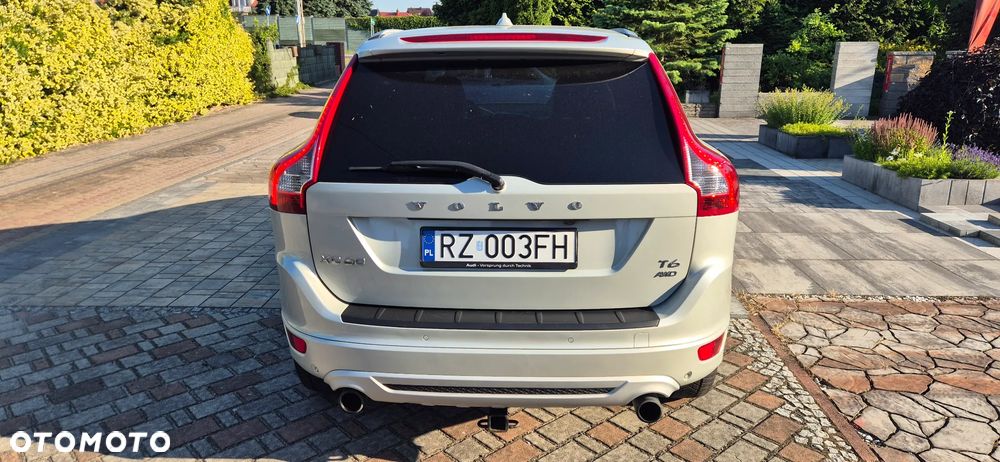 Volvo XC 60 T6 AWD Drive-E R-Design Momentum - 5