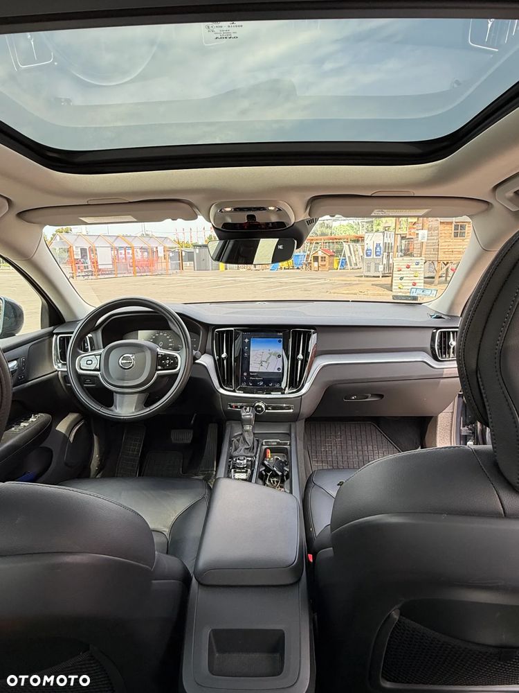 Volvo S60 T5 Momentum Pro - 21