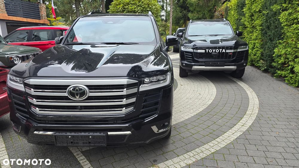 Toyota Land Cruiser - 18