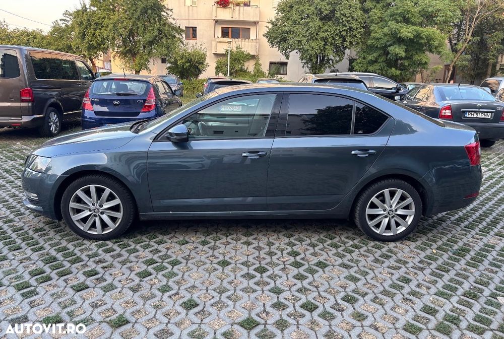 Skoda Octavia - 3