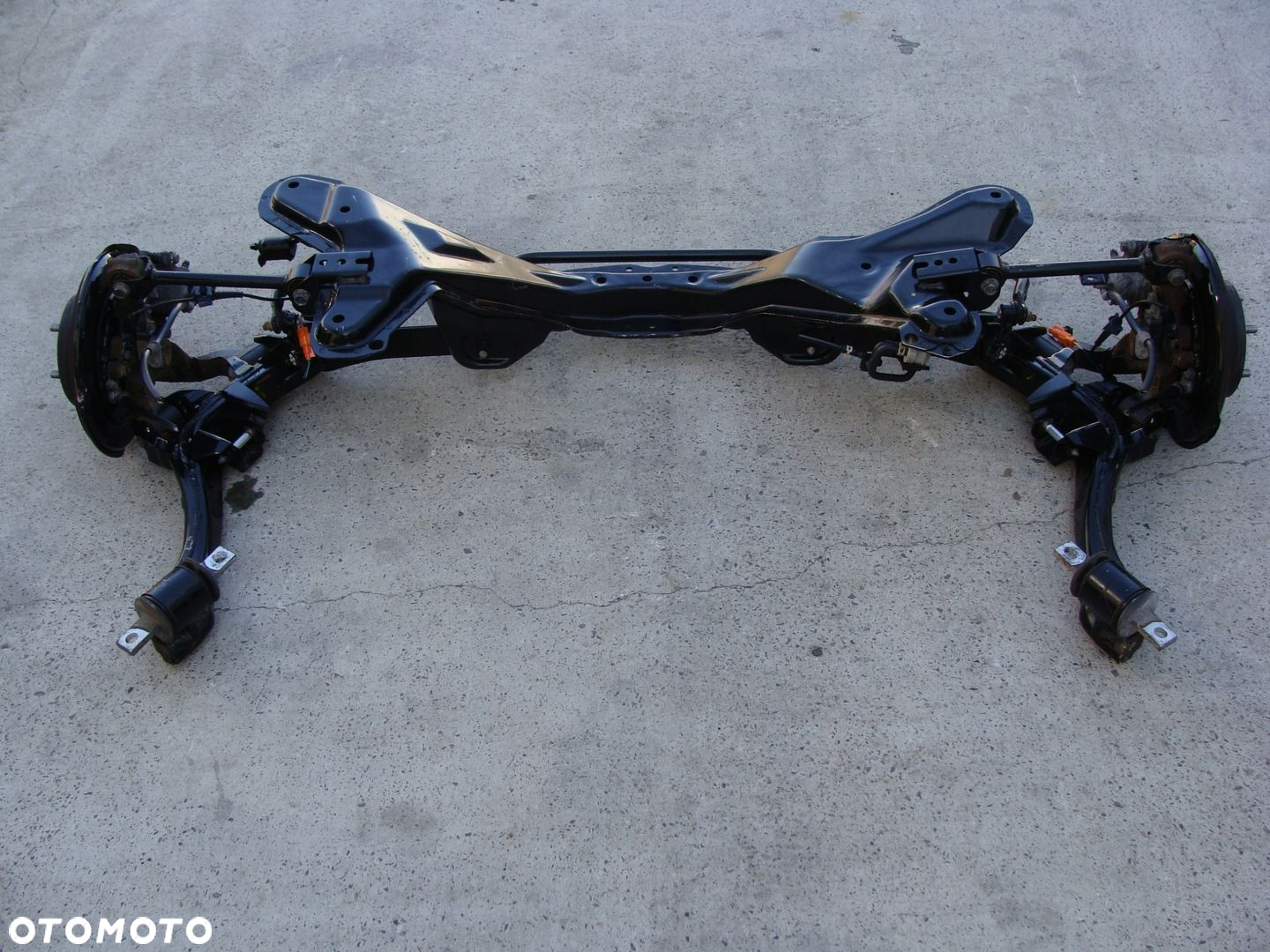 ZAWIESZENIE TYLNE KOMPLETNE HONDA FR-V - 2