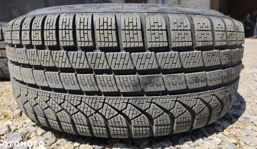 Komplet kół Pirelli 19', 23 r. - 3
