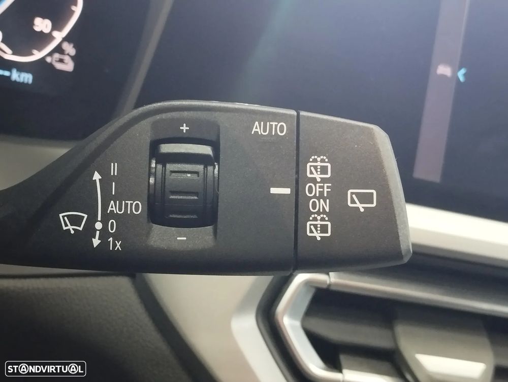 BMW 320 e Auto - 26