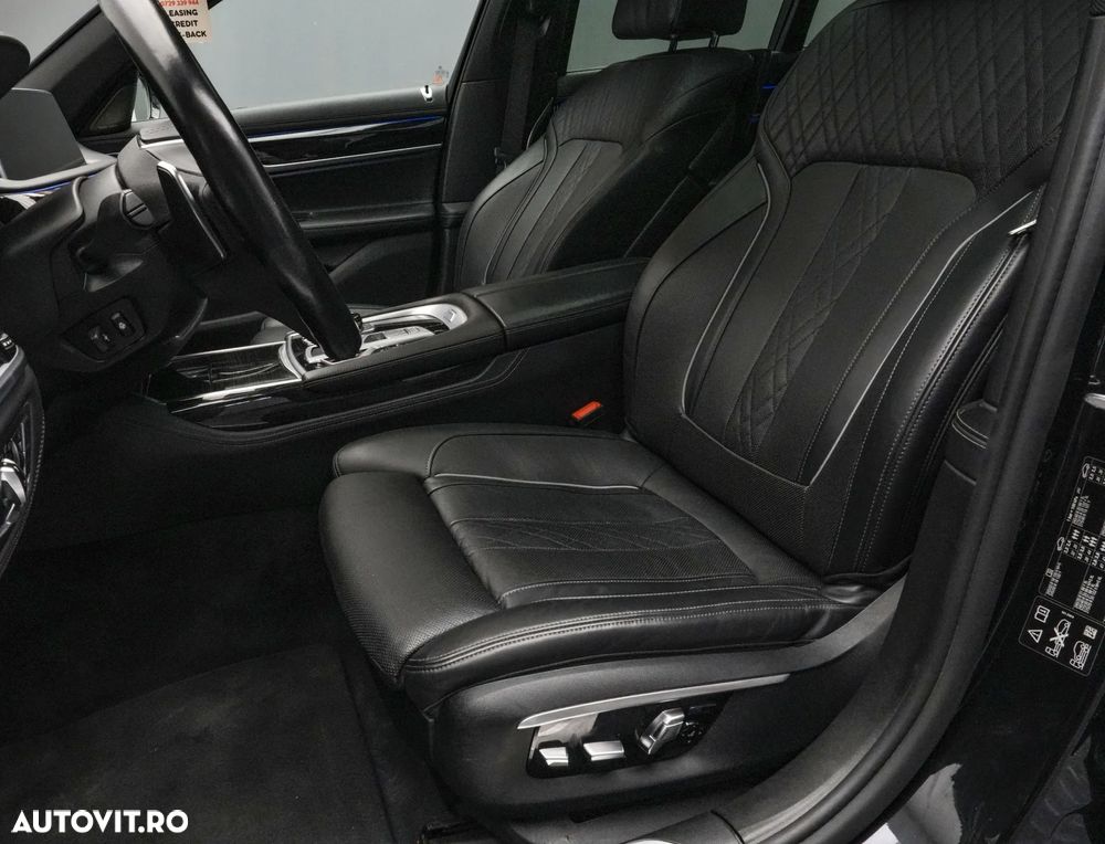 BMW Seria 7 750i xDrive - 14