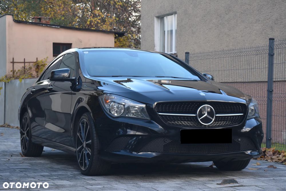 Mercedes-Benz CLA 180 7G-DCT StreetStyle - 12