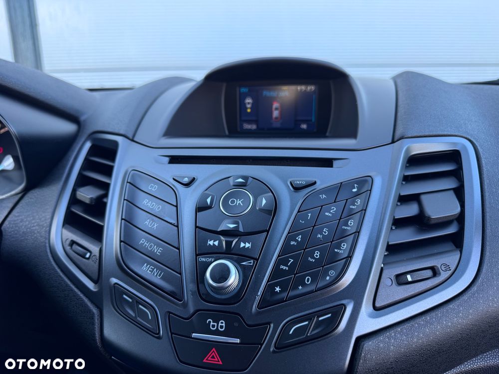 Ford Fiesta 1.0 EcoBoost Titanium - 30