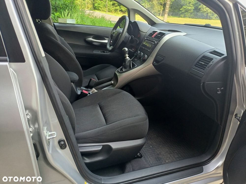 Toyota Auris 1.33 VVT-i Life Comfort - 18