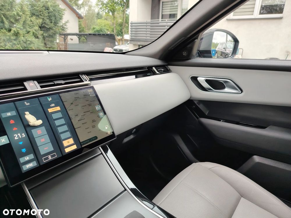 Land Rover Range Rover Velar 2.0 D200 mHEV R-Dynamic SE - 24