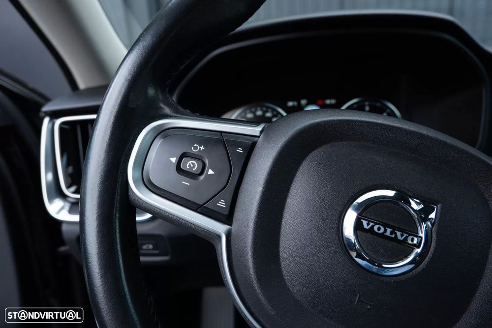 Volvo V60 2.0 D3 Geartronic - 24