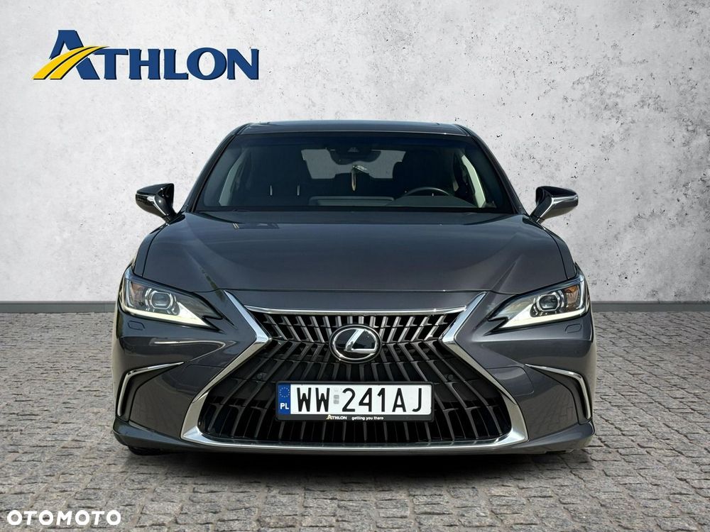 Lexus ES 300h Business Edition - 8