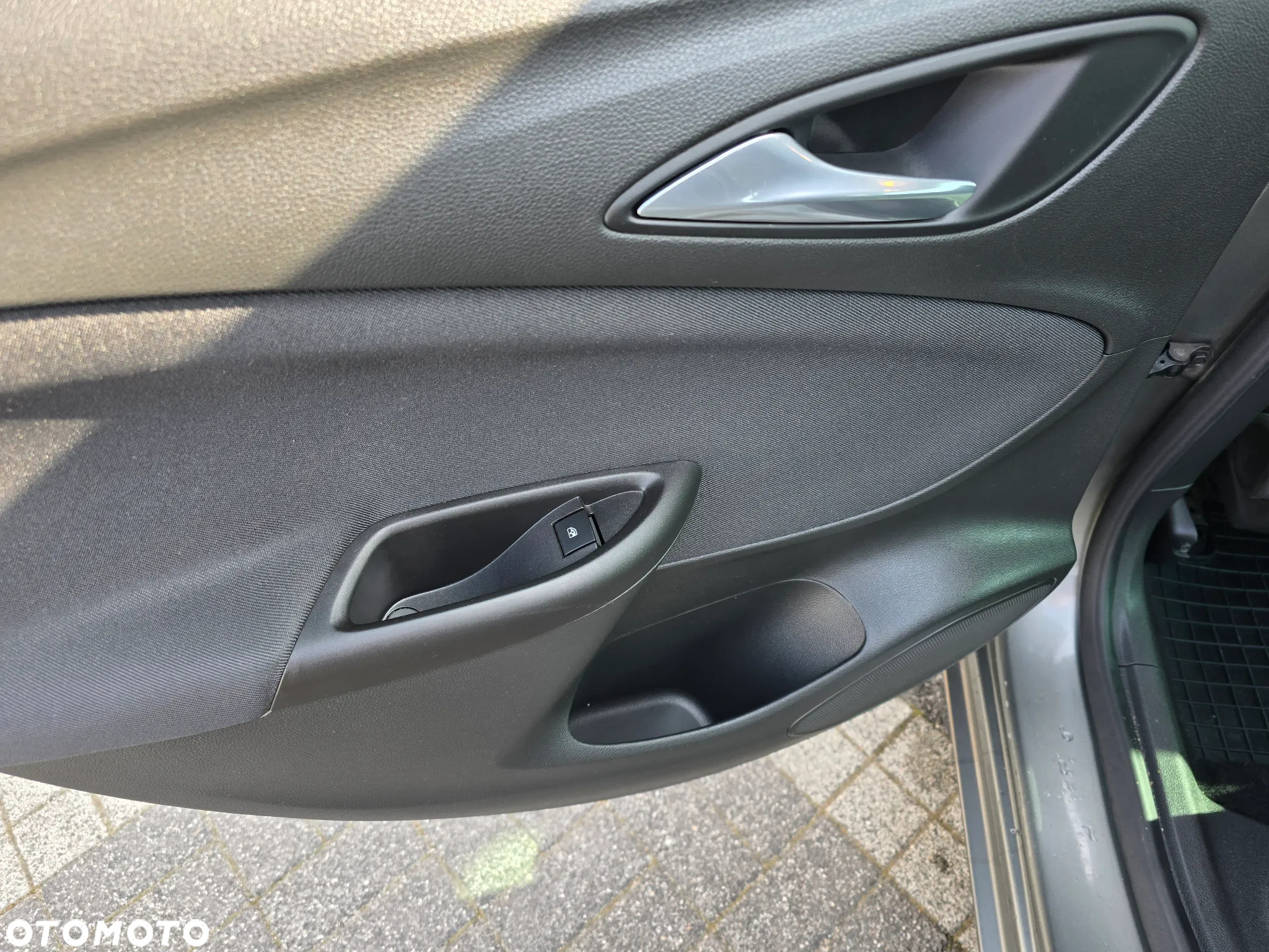 Opel Astra V 1.2 T GS Line S&S - 12