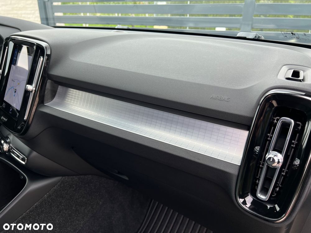 Volvo XC 40 - 34