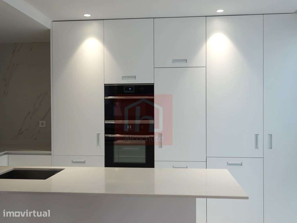 Apartamento - Dúplex Novo T3 no Centro de Alcochete - Grande imagem: 2/20