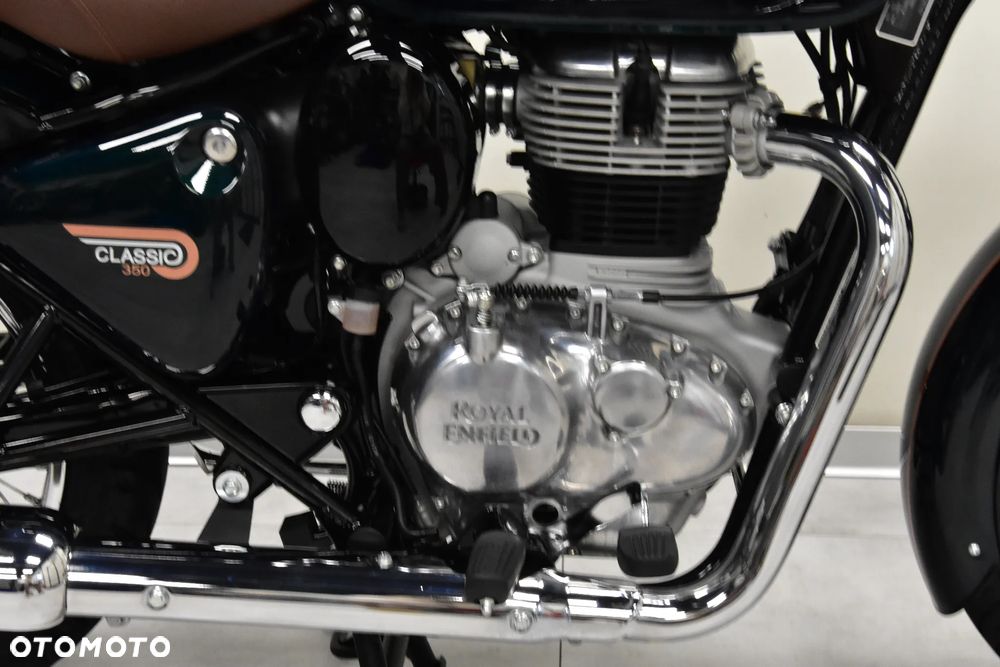 Royal Enfield Classic - 22
