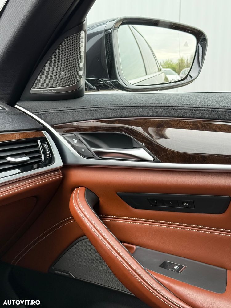 BMW Seria 5 520d Touring Aut. Luxury Line - 18