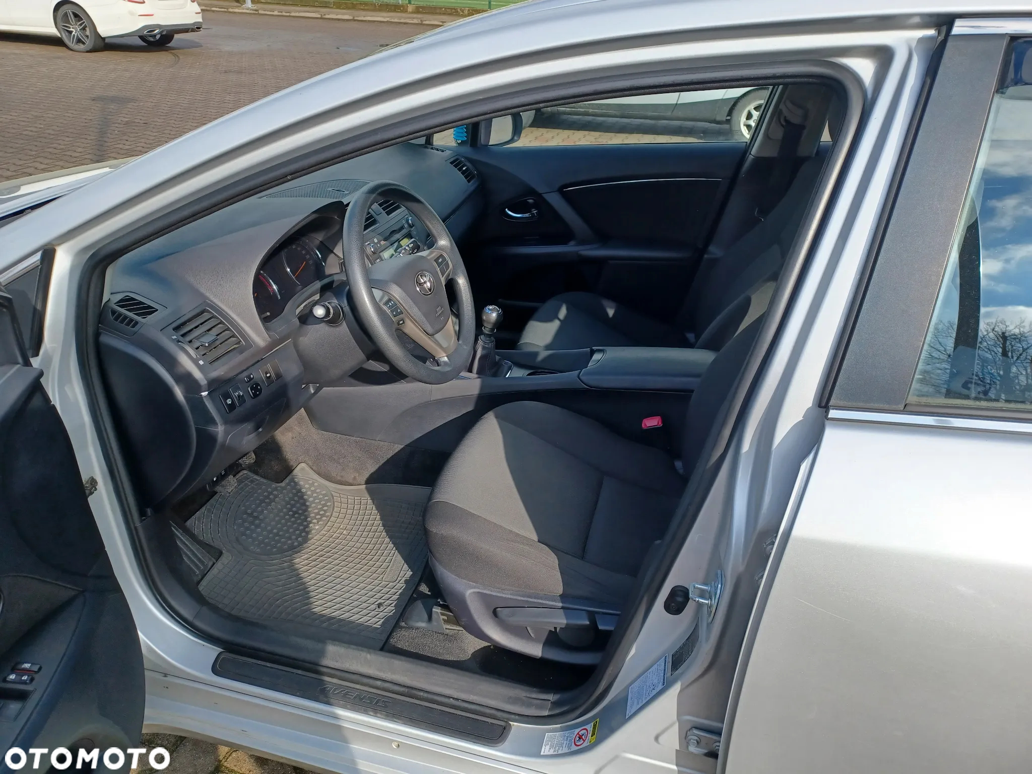Toyota Avensis 2.0 D-4D Luna - 7