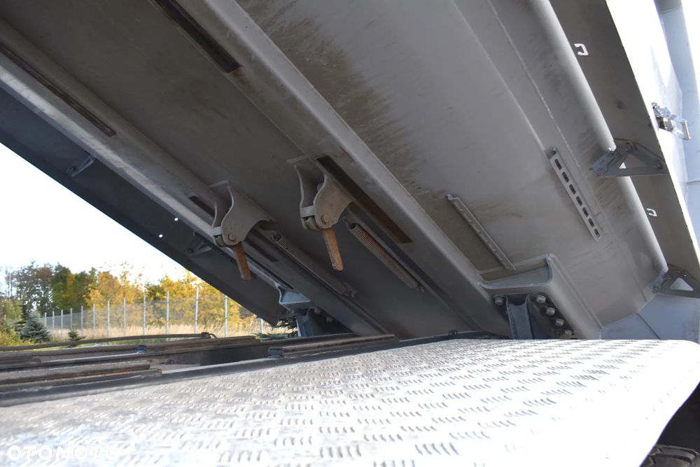 DAF CF 480 - 25