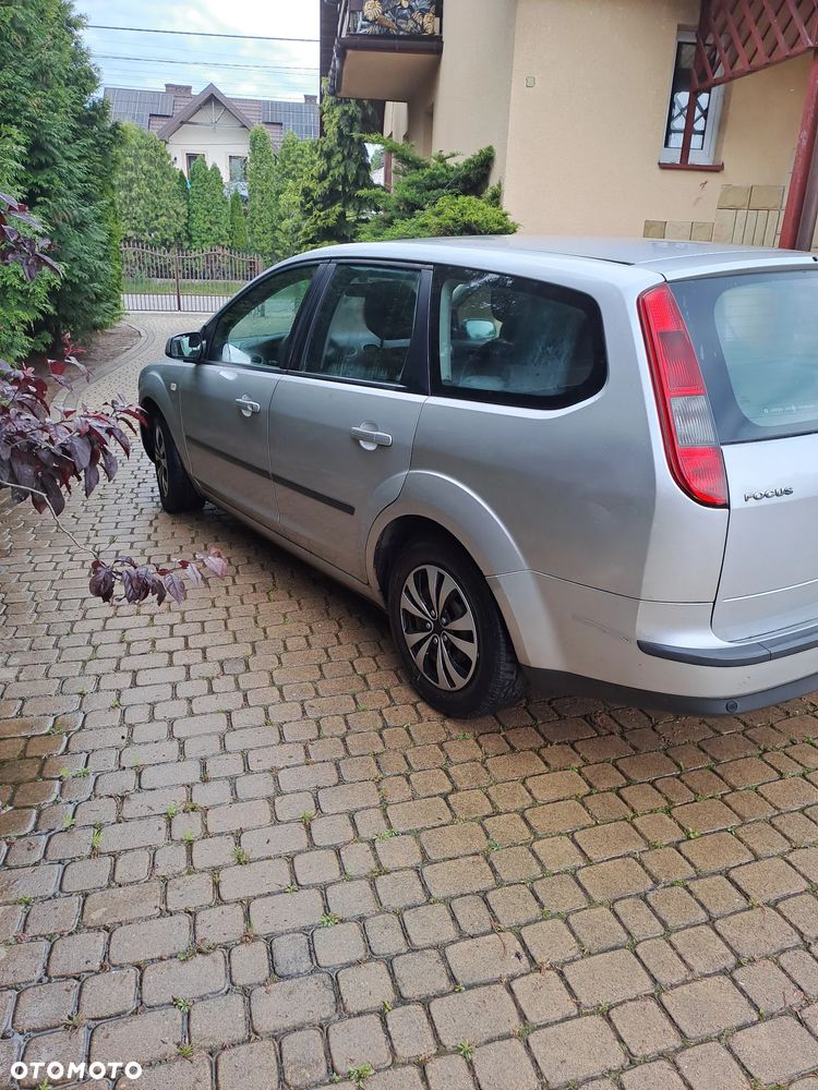 Ford Focus - 10